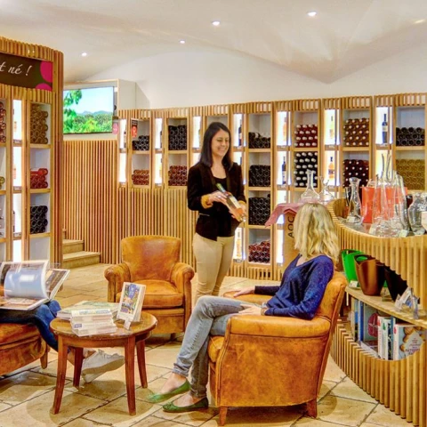 la-maison-des-vins-aux-arcs-sur-argens