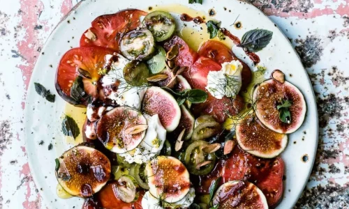 Salade estivale aux tomates et aux figues