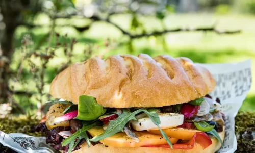 Pain bagnat de Provence